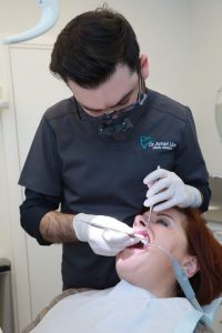 כתרים אסתטיים לשיניים במרפאת השיניים בנס ציונה ד"ר אבנרי ליאור