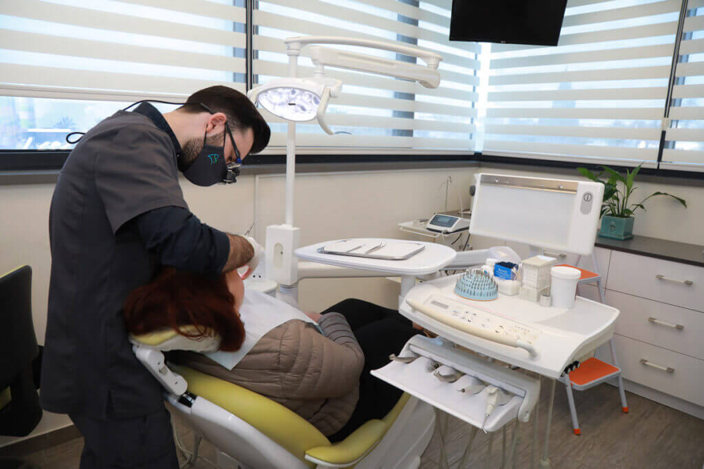 טיפולי שיניים אצל רופא שיניים מומלץ ד"ר אבנרי ליאור